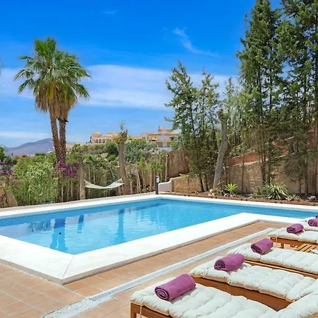 Leones Villa Málaga